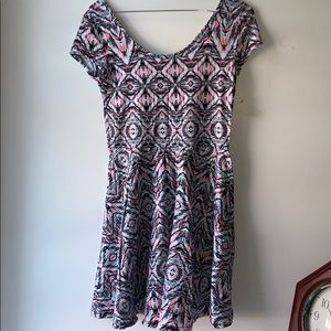 Short sleeve dress